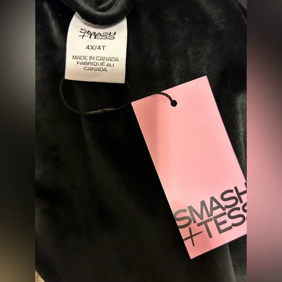 🆕🖤NEW SMASH + TESS VELOUR ROMPER 🖤🆕 - Picture 6 of 10